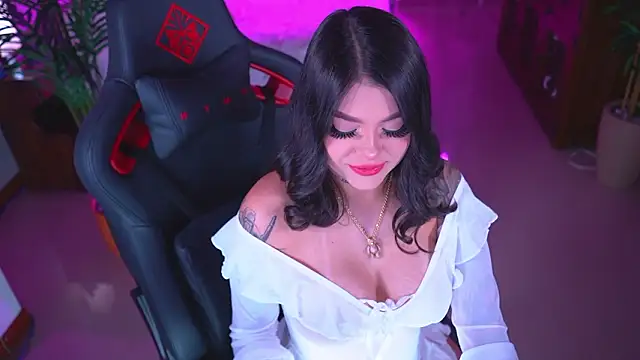 Snapshot of ambarEvans chatting on February 2026 01:13:01 AM ambarEvans online show from February 2026 01:13:01 AM