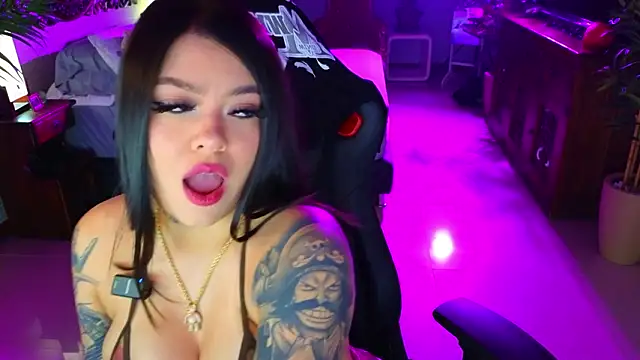 Snapshot of ambarEvans chatting on February 2026 01:16:02 AM ambarEvans online show from February 2026 01:16:02 AM