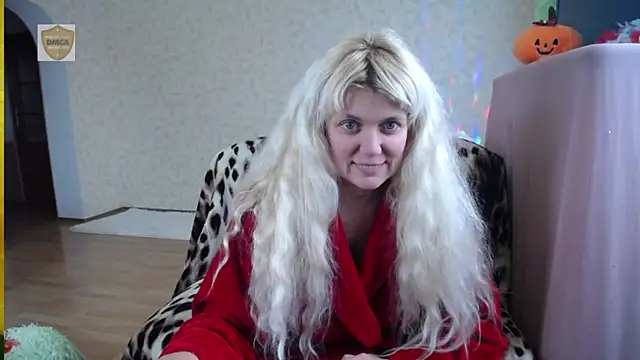 SunnySylvia online show from October 2025 06:10:01 AM