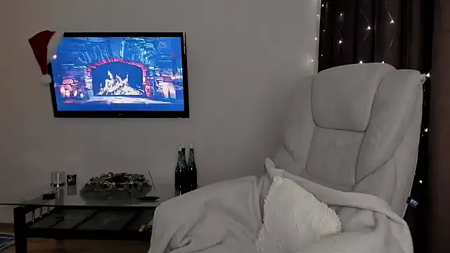 SeasonalSomeone online show from January 2025 06:47:01 PM