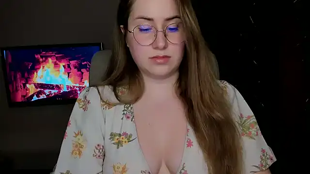 SeasonalSomeone online show from March 2025 07:42:02 PM