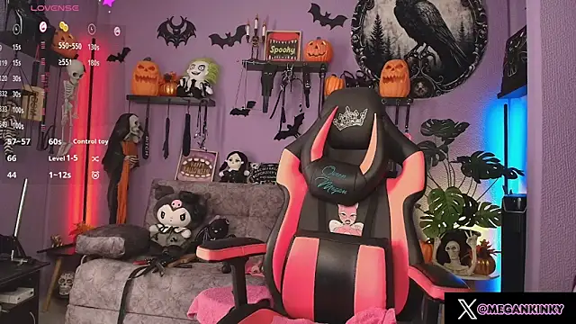 Snapshot of fetishkinkymeganx chatting on October 2025 04:51:01 PM fetishkinkymeganx online show from October 2025 04:51:01 PM