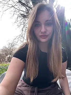 Snapshot of Night_dreams chatting on March 2026 08:59:02 AM Night dreams online show from March 2026 08:59:02 AM