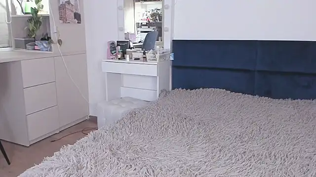 Snapshot of BowToYourWeakness chatting on March 2025 09:56:01 PM BowToYourWeakness online show from March 2025 09:56:01 PM