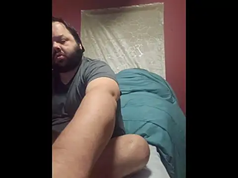 Snapshot of Strongbutgentle36 chatting on December 2025 06:08:02 AM Strongbutgentle36 online show from December 2025 06:08:02 AM