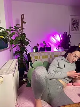 Trixie-Tainted online show from February 2025 11:13:01 AM