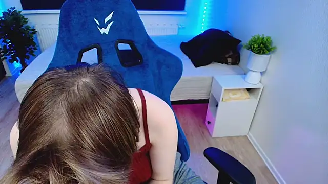 CranberryHot online show from February 2025 09:52:02 PM