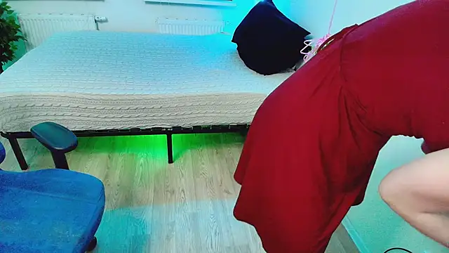 CranberryHot online show from October 2025 10:49:02 AM