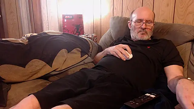 Snapshot of snickers1 chatting on March 2026 01:26:01 PM snickers1 online show from March 2026 01:26:01 PM