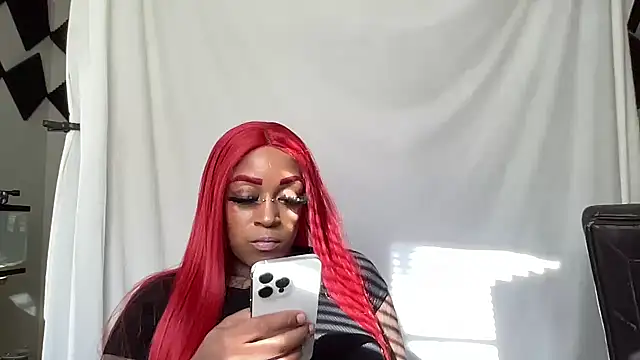 Snapshot of Creamesensation chatting on December 2024 07:15:02 PM Creamesensation online show from December 2024 07:15:02 PM