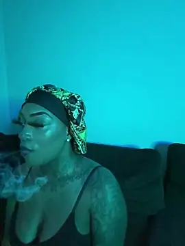 Snapshot of Creamesensation chatting on January 2025 01:25:02 AM Creamesensation online show from January 2025 01:25:02 AM