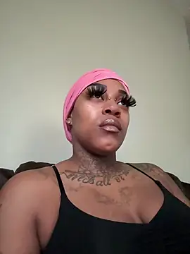 Snapshot of Creamesensation chatting on January 2025 02:17:02 PM Creamesensation online show from January 2025 02:17:02 PM