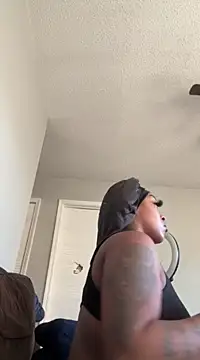 Snapshot of Creamesensation chatting on January 2025 10:28:02 PM Creamesensation online show from January 2025 10:28:02 PM