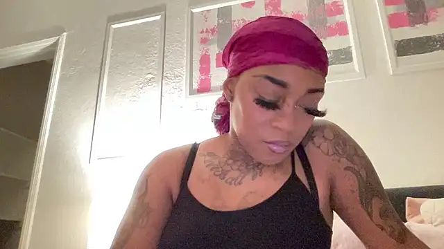 Snapshot of Creamesensation chatting on January 2025 02:14:01 PM Creamesensation online show from January 2025 02:14:01 PM