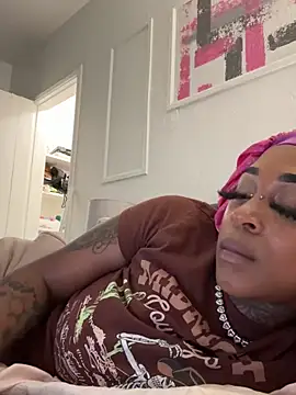 Snapshot of Creamesensation chatting on January 2025 03:50:01 PM Creamesensation online show from January 2025 03:50:01 PM