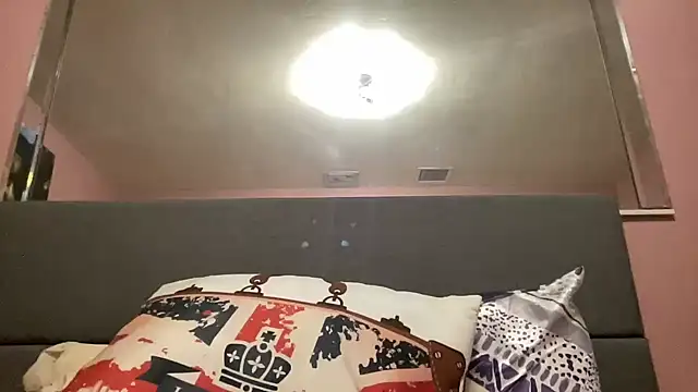 Snapshot of Creamesensation chatting on February 2025 06:08:02 AM Creamesensation online show from February 2025 06:08:02 AM