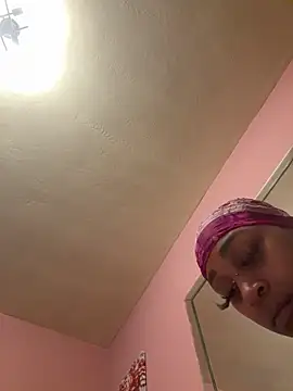 Snapshot of Creamesensation chatting on February 2025 09:05:02 PM Creamesensation online show from February 2025 09:05:02 PM