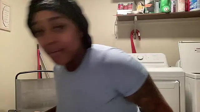 Snapshot of Creamesensation chatting on October 2025 08:36:02 PM Creamesensation online show from October 2025 08:36:02 PM