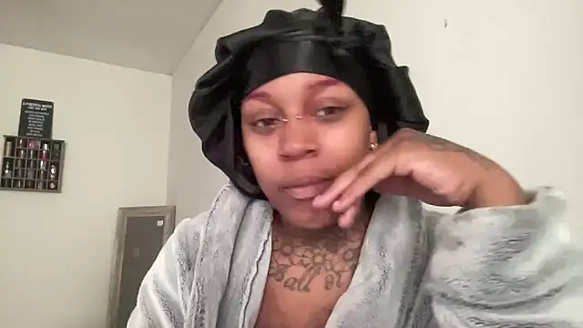 Snapshot of Creamesensation chatting on January 2026 02:33:01 PM Creamesensation online show from January 2026 02:33:01 PM