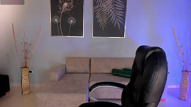 Snapshot of MorganHicks chatting on September 2025 07:38:01 PM MorganHicks online show from September 2025 07:38:01 PM