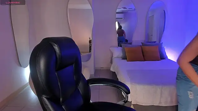 Snapshot of MorganHicks chatting on January 2026 07:50:02 PM MorganHicks online show from January 2026 07:50:02 PM