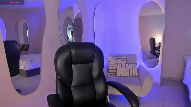 Snapshot of MorganHicks chatting on January 2026 08:11:02 PM MorganHicks online show from January 2026 08:11:02 PM