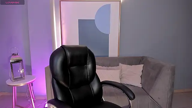 Snapshot of MorganHicks chatting on February 2026 07:23:02 PM MorganHicks online show from February 2026 07:23:02 PM