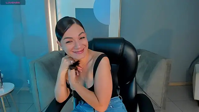 Snapshot of MorganHicks chatting on February 2026 07:10:02 PM MorganHicks online show from February 2026 07:10:02 PM