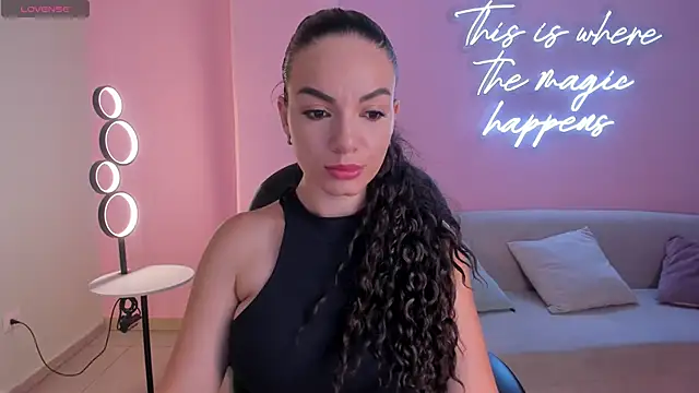 Snapshot of MorganHicks chatting on February 2026 08:06:01 PM MorganHicks online show from February 2026 08:06:01 PM