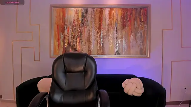 Snapshot of MorganHicks chatting on April 2026 11:30:02 AM MorganHicks online show from April 2026 11:30:02 AM