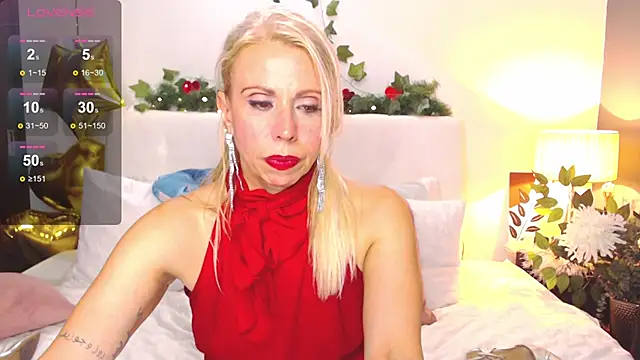 Luci evans online show from March 2025 04:35:02 AM