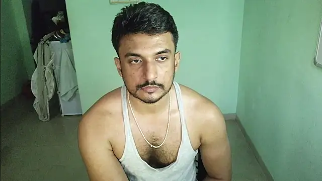 Snapshot of daringcutie chatting on November 2025 11:25:01 AM daringcutie online show from November 2025 11:25:01 AM