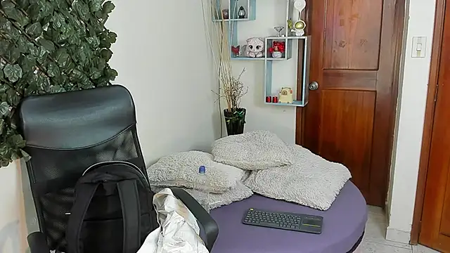 DestinyHills online show from July 2026 12:14:02 PM