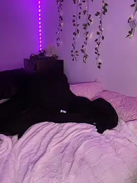 honeyviolet online show from November 2025 05:29:02 AM