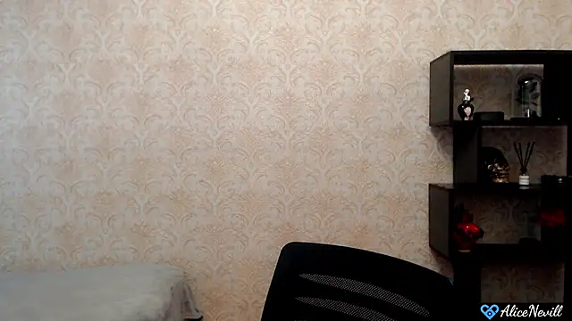 alicenevill online show from July 2026 01:15:01 PM