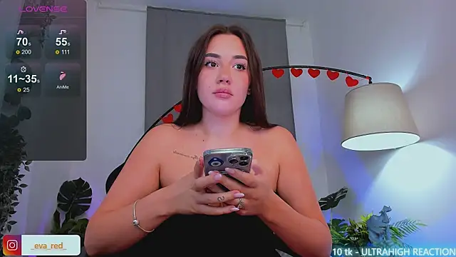 Snapshot of _Eva_Rose_ chatting on February 2025 04:47:02 PM Eva Rose online show from February 2025 04:47:02 PM