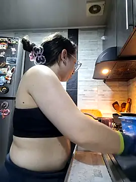 linda-schmidt online show from November 2025 08:19:02 PM