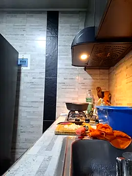 linda-schmidt online show from December 2025 08:48:02 PM