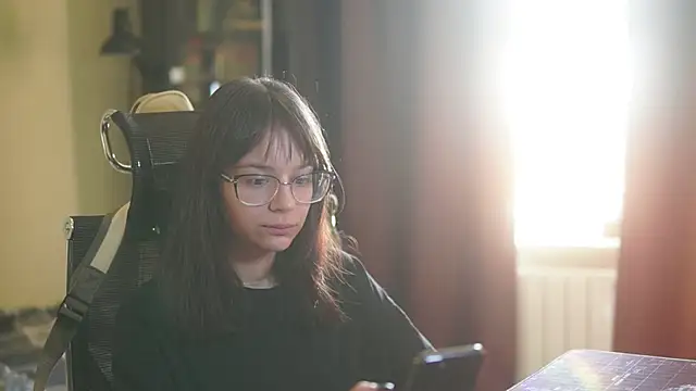 alyssa sweet online show from September 2025 04:27:01 AM