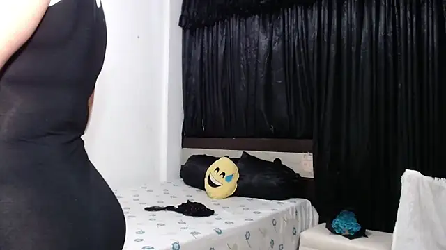 Snapshot of venuz_mendoza20 chatting on March 2026 01:04:01 PM venuz mendoza20 online show from March 2026 01:04:01 PM