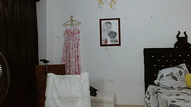 Snapshot of venuz_mendoza20 chatting on May 2026 01:40:01 PM venuz mendoza20 online show from May 2026 01:40:01 PM