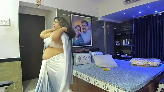 Snapshot of tarivishu23 chatting on January 2025 01:58:02 AM tarivishu23 online show from January 2025 01:58:02 AM