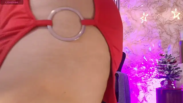 JuliRamirez online show from December 2025 12:23:02 PM