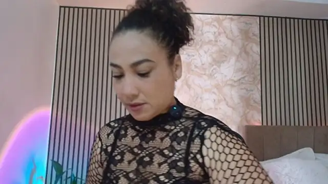 JuliRamirez online show from July 2026 11:41:02 AM