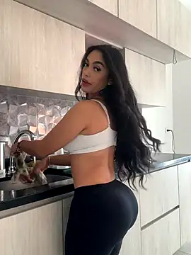 emma andrew1 online show from November 2025 07:57:01 PM