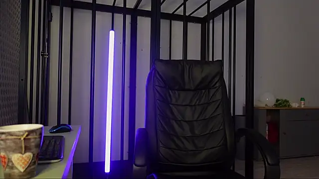 Snapshot of Tommy_Burnz chatting on January 2025 07:38:02 AM Tommy Burnz online show from January 2025 07:38:02 AM