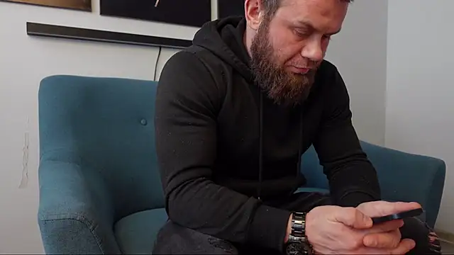 Snapshot of Tommy_Burnz chatting on February 2025 08:59:02 AM Tommy Burnz online show from February 2025 08:59:02 AM