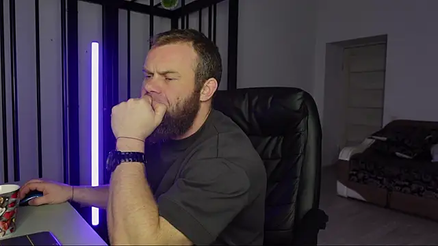 Snapshot of Tommy_Burnz chatting on February 2025 02:47:02 AM Tommy Burnz online show from February 2025 02:47:02 AM