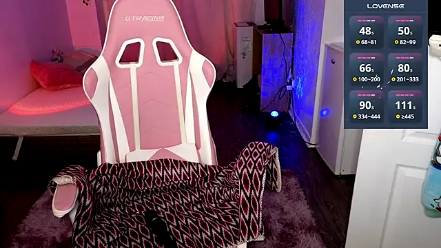 Snapshot of queenxlexy chatting on December 2024 07:44:01 PM queenxlexy online show from December 2024 07:44:01 PM