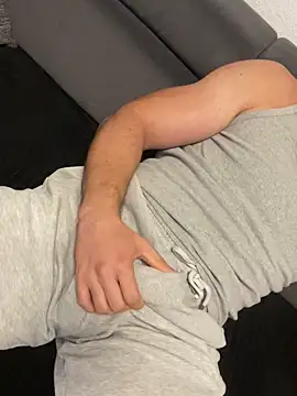 Snapshot of bestofsex99 chatting on September 2025 05:25:01 PM bestofsex99 online show from September 2025 05:25:01 PM